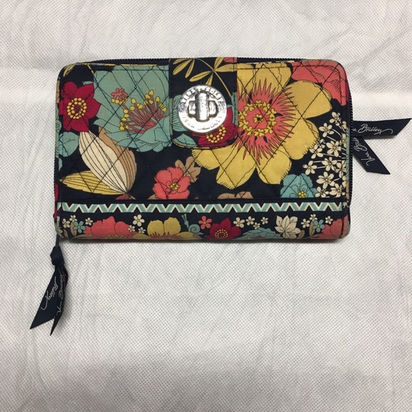 Vera Bradley Handbags - Floral Vera Bradley Turnlock Wallet